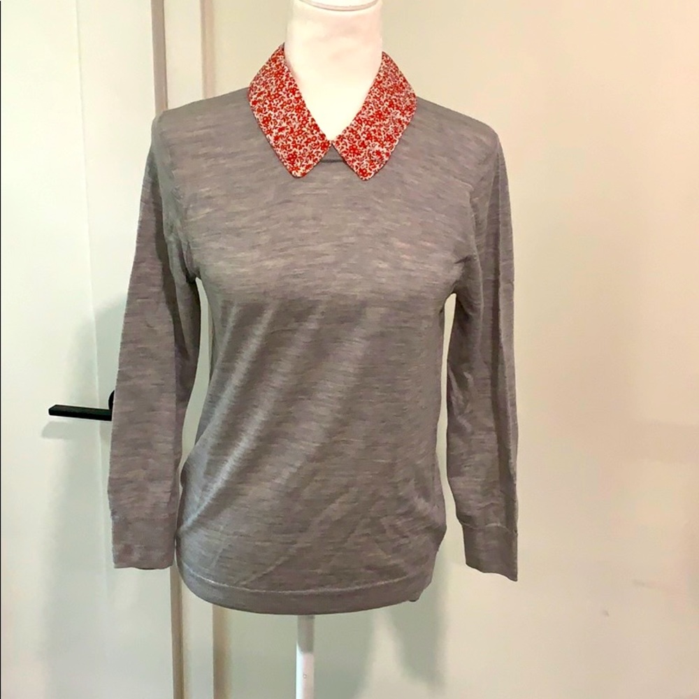 Lightweight sweater with fun collar accent!